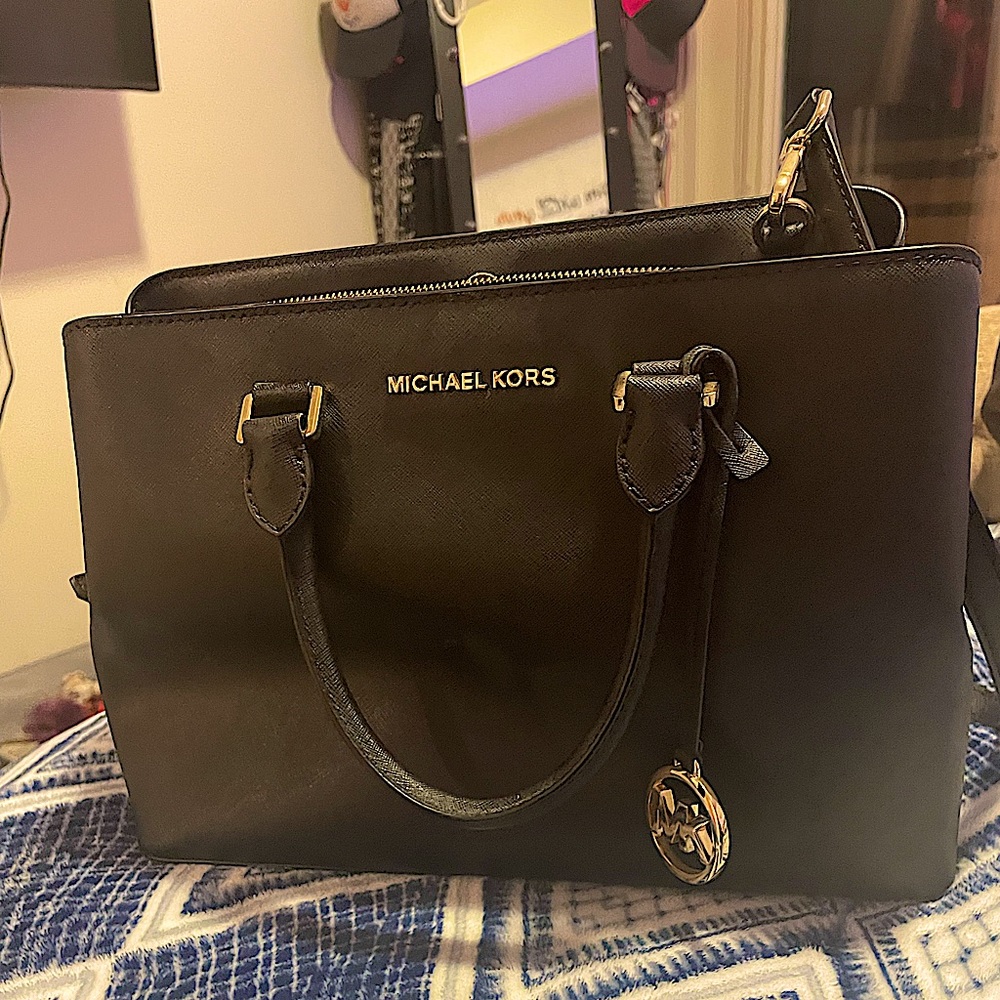 Gorgeous black Michael Kors purse